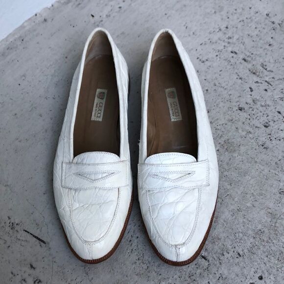 Vintage Gucci embossed crocodile loafers - Picture 1 of 7
